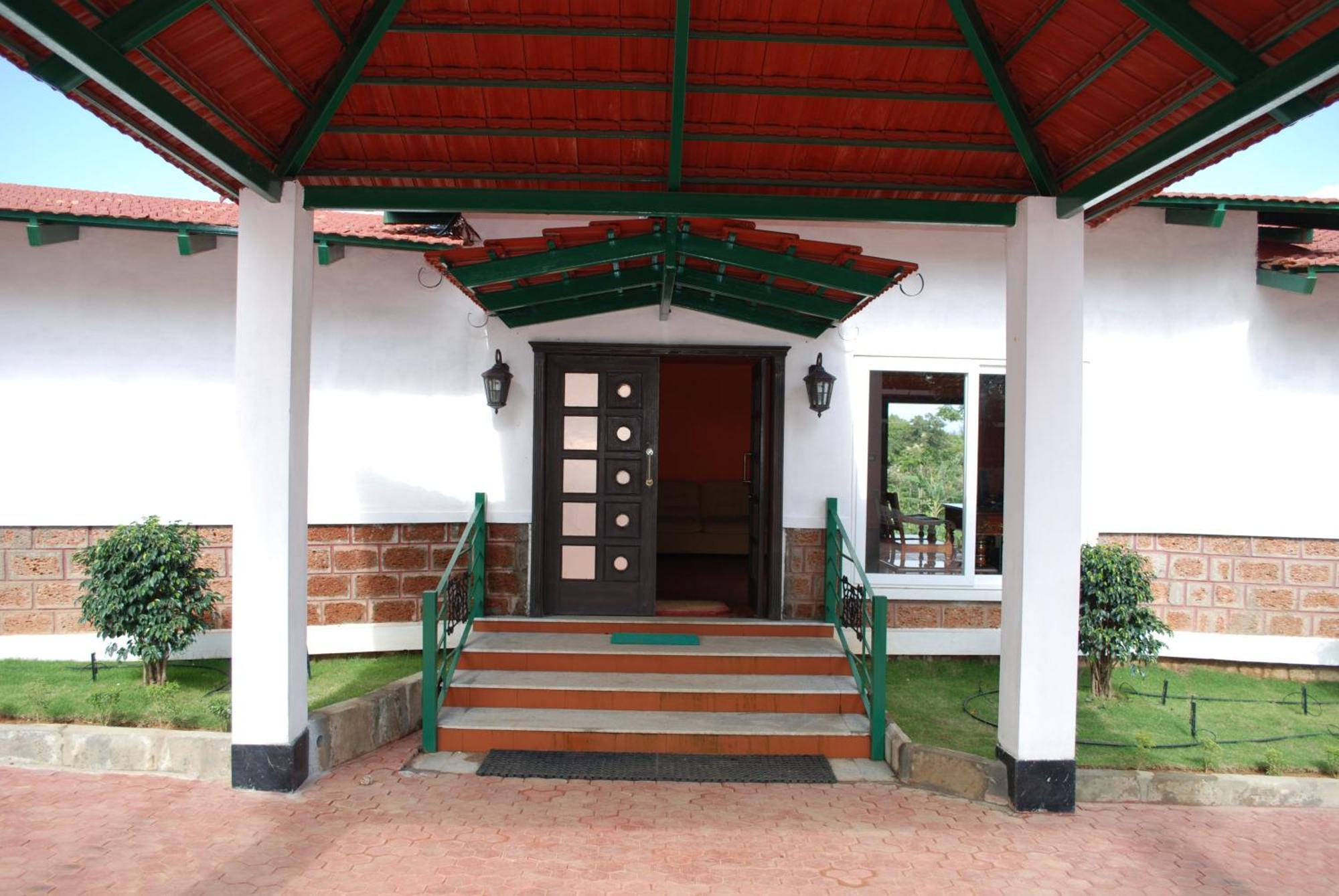 Eka Resort Hassan Exterior foto